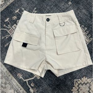 Pretty Little Thing Front Pocket Shorts